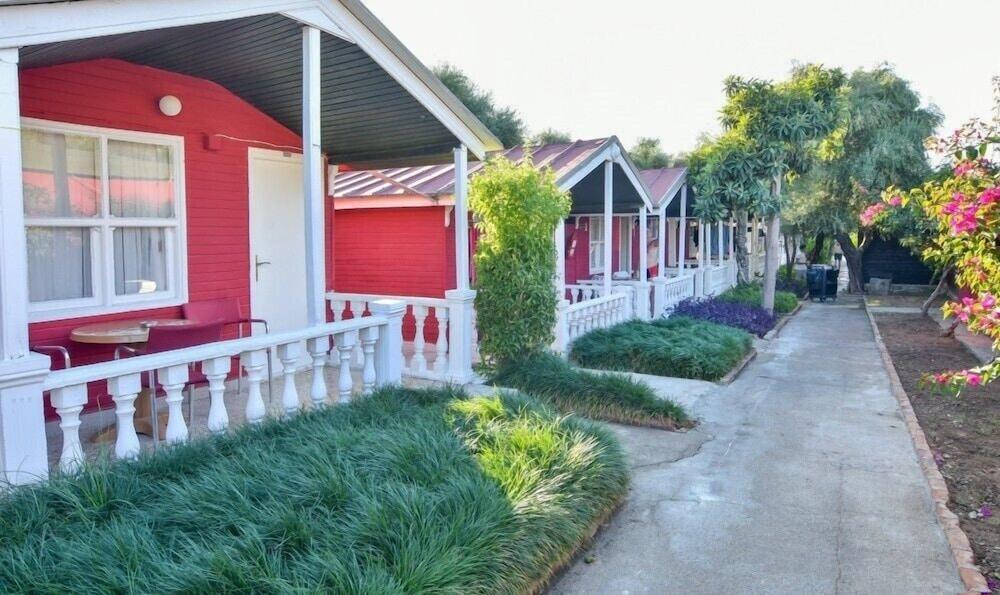 Altinkum Bungalows Side Exterior foto