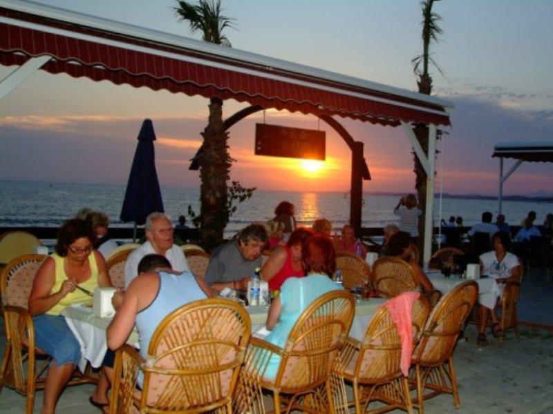 Altinkum Bungalows Side Exterior foto